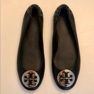 ✨NEW - Tory Burch Reva Black Flat - NEW✨